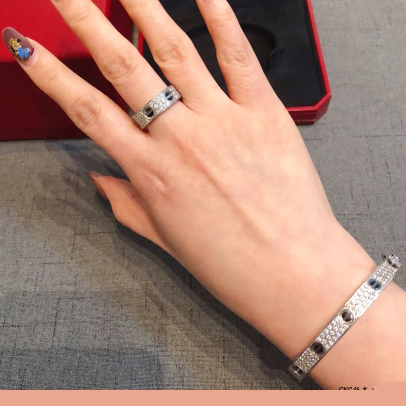 Ca*t*er rings